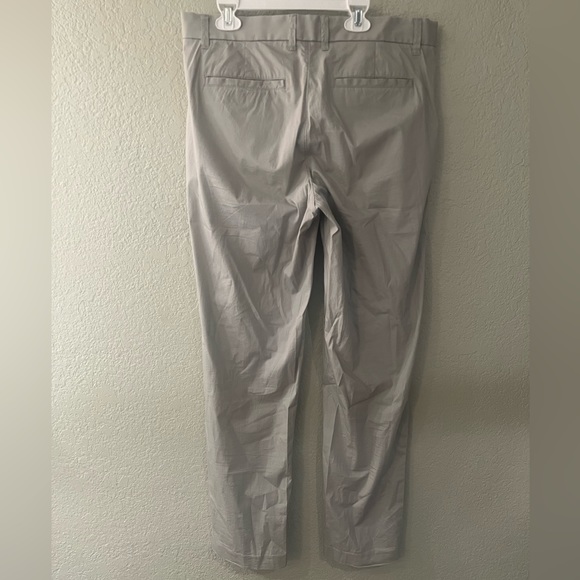 Everlane 31x30 Air Chinos in Stone - Picture 3 of 10